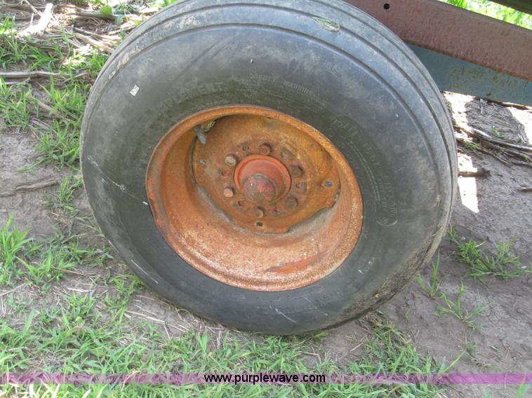 image for item F7005 John Deere 224 rigid platform header