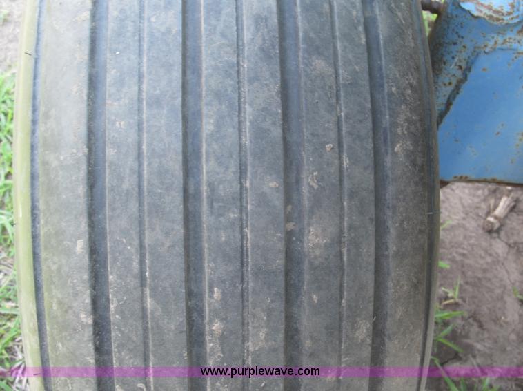 image for item F7005 John Deere 224 rigid platform header