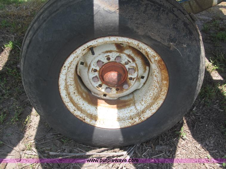 image for item F7005 John Deere 224 rigid platform header