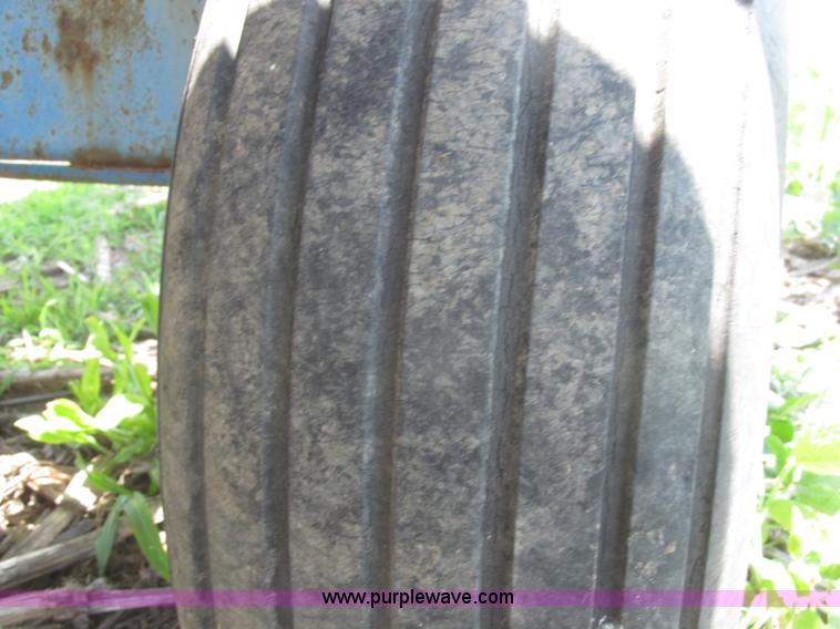 image for item F7005 John Deere 224 rigid platform header