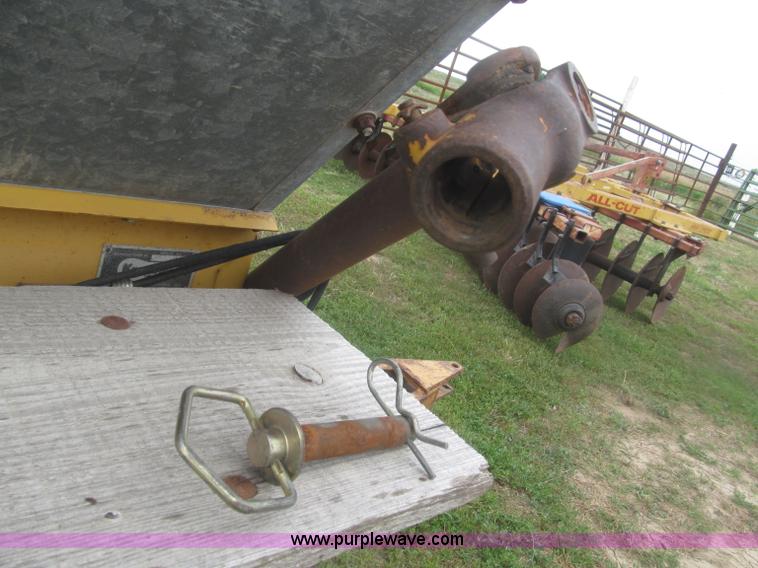 image for item F7031 Auger wagon