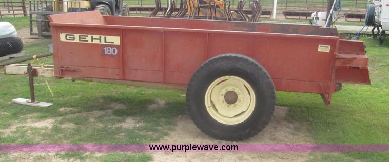 image for item F7033 Gehl 180MS manure spreader
