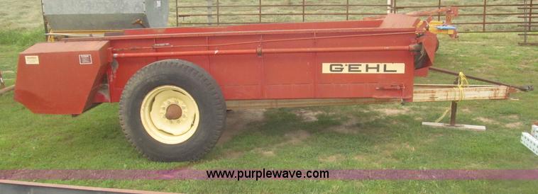 image for item F7033 Gehl 180MS manure spreader