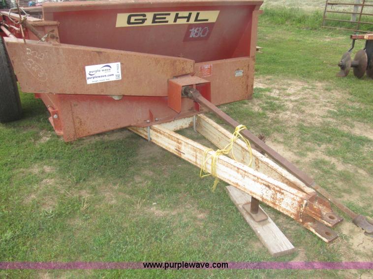 image for item F7033 Gehl 180MS manure spreader