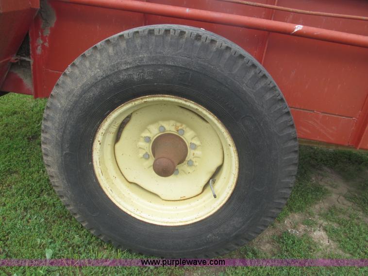 image for item F7033 Gehl 180MS manure spreader