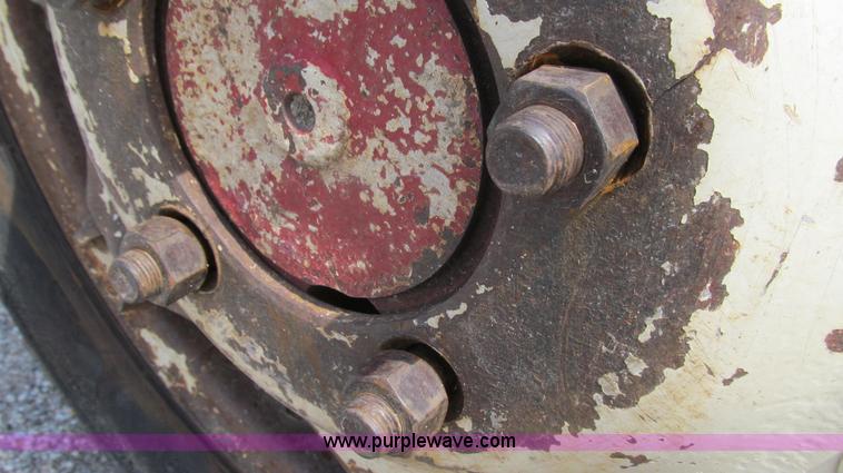 image for item G2029 1980 Belarus 820 MFWD tractor