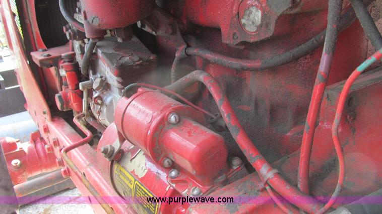 image for item G2029 1980 Belarus 820 MFWD tractor