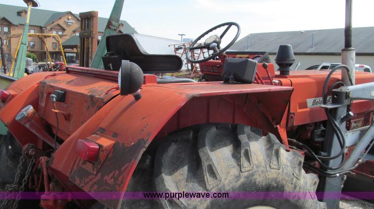 image for item G2029 1980 Belarus 820 MFWD tractor