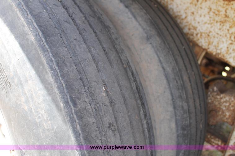 image for item G5730 1993 Timpte hopper trailer