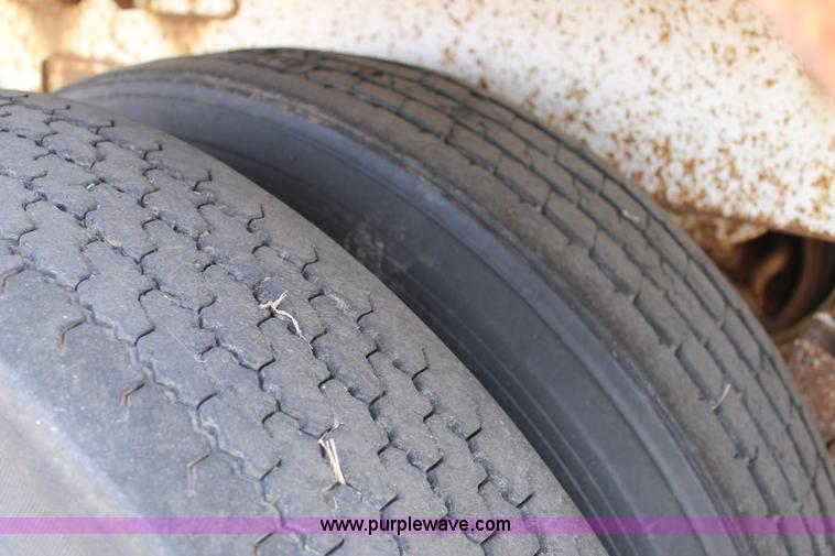 image for item G5730 1993 Timpte hopper trailer