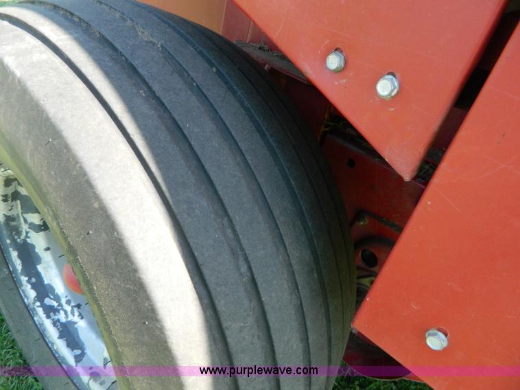 image for item G7890 1994 Case IH 8465 round baler