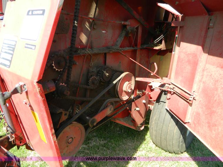image for item G7890 1994 Case IH 8465 round baler