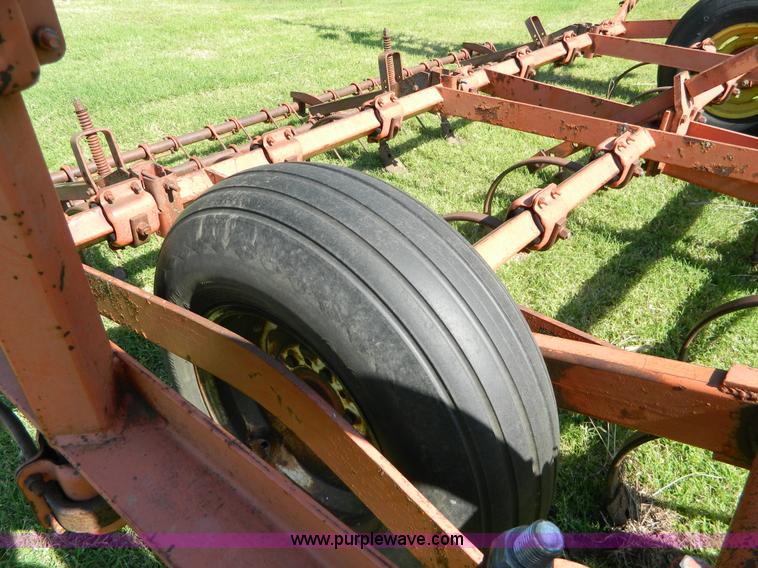 image for item G7893 Allis Chalmers 1300 field cultivator