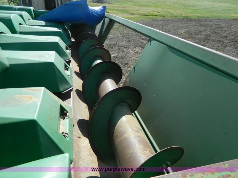 image for item G7897 John Deere corn header