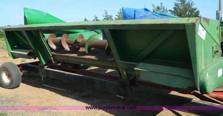 image for item G7897 John Deere corn header