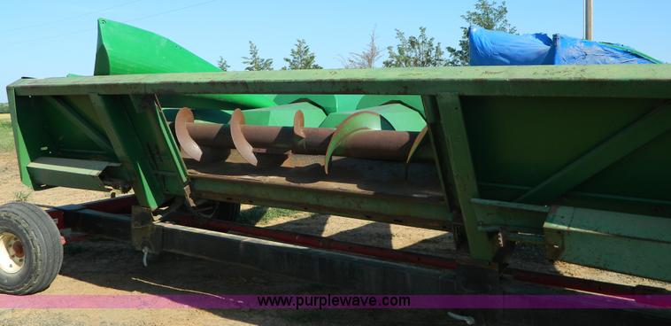 image for item G7897 John Deere corn header