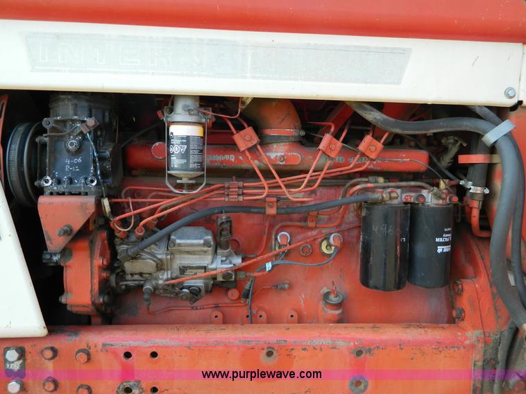 image for item G7944 1973 International 100 Hydro tractor