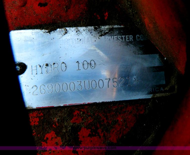 image for item G7944 1973 International 100 Hydro tractor