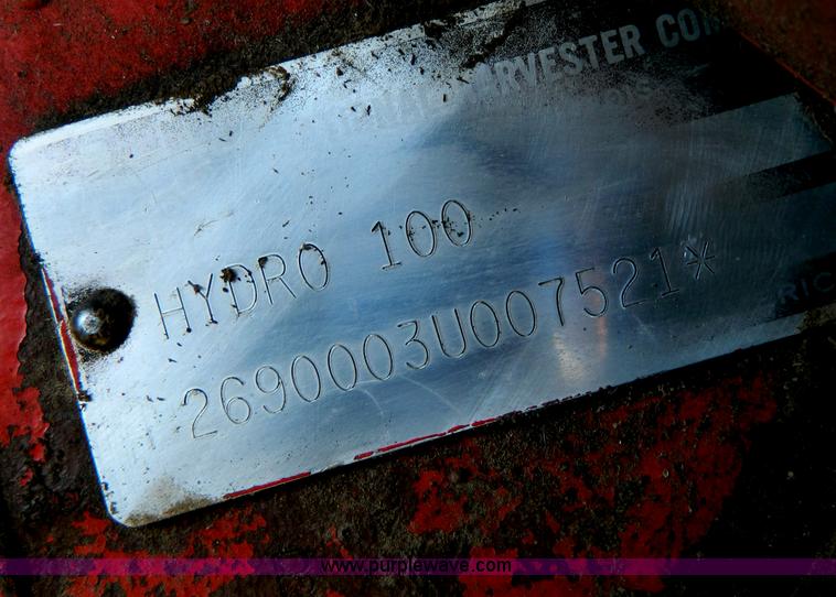 image for item G7944 1973 International 100 Hydro tractor