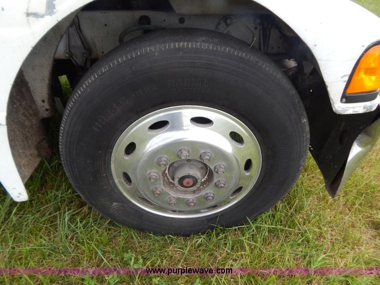 image for item G9475 1990 Peterbilt 377 semi truck