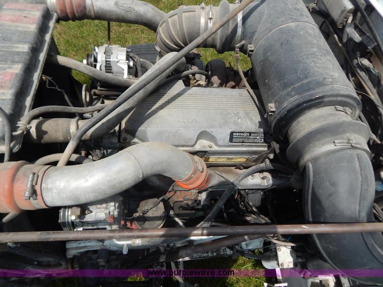 image for item G9475 1990 Peterbilt 377 semi truck