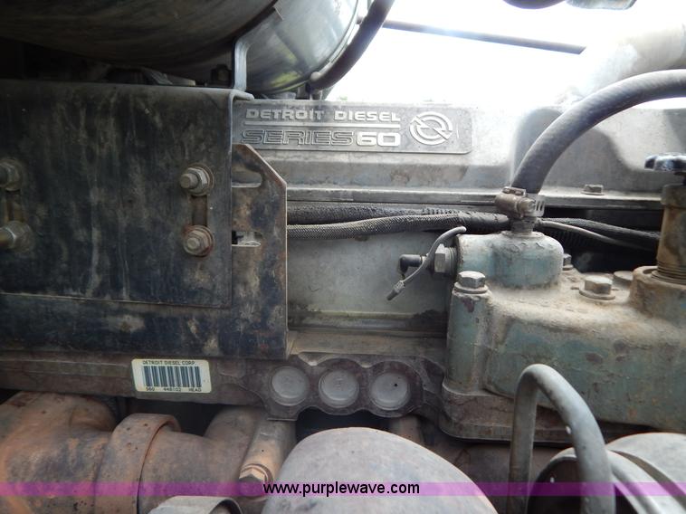 image for item G9475 1990 Peterbilt 377 semi truck