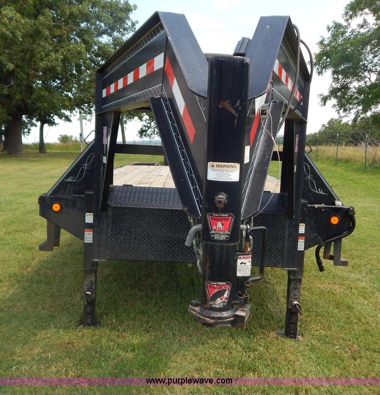 image for item G9476 2007 PJ gooseneck trailer