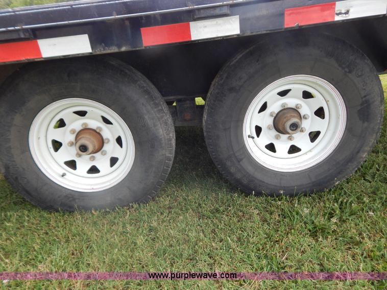 image for item G9476 2007 PJ gooseneck trailer