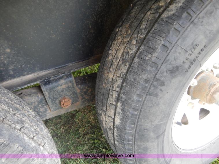 image for item G9476 2007 PJ gooseneck trailer