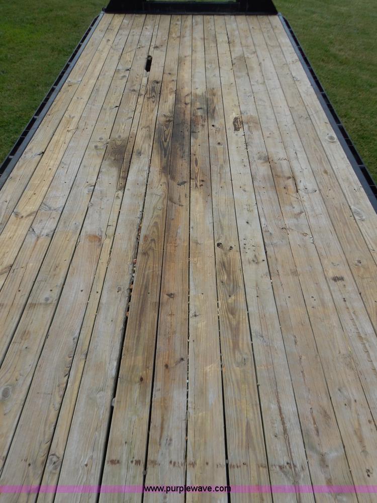 image for item G9476 2007 PJ gooseneck trailer