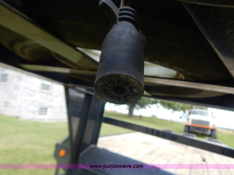 image for item G9476 2007 PJ gooseneck trailer