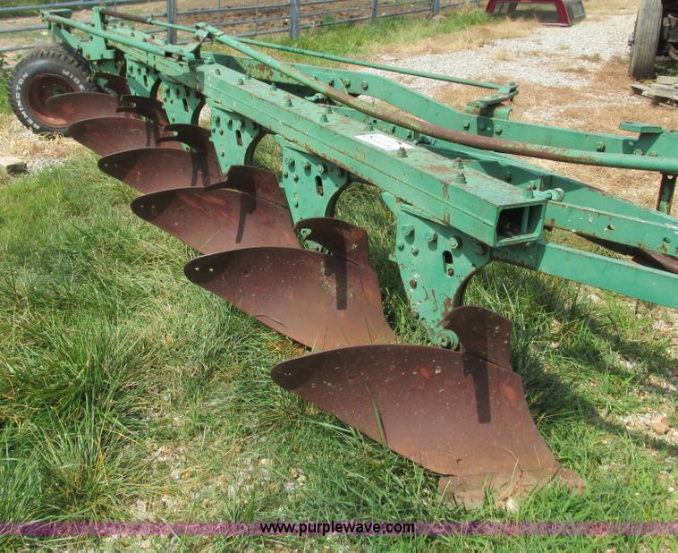 image for item G9478 John Deere six bottom plow