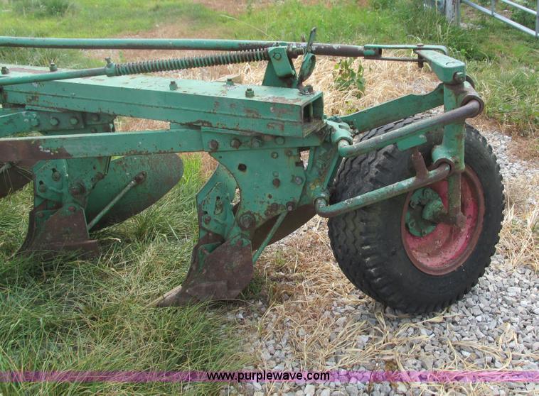 image for item G9478 John Deere six bottom plow