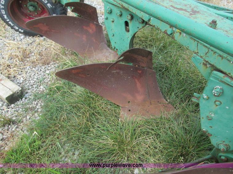 image for item G9478 John Deere six bottom plow