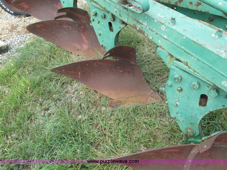 image for item G9478 John Deere six bottom plow
