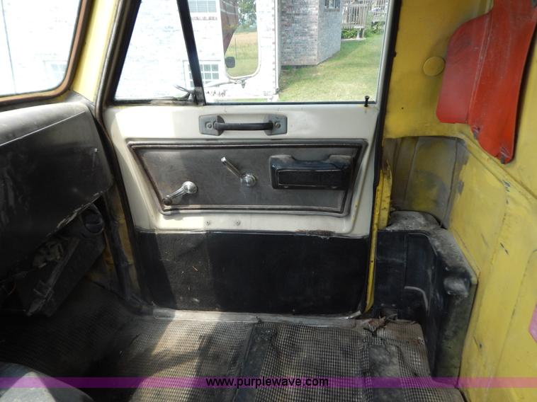 image for item G9479 1984 GMC Brigadier spreader truck