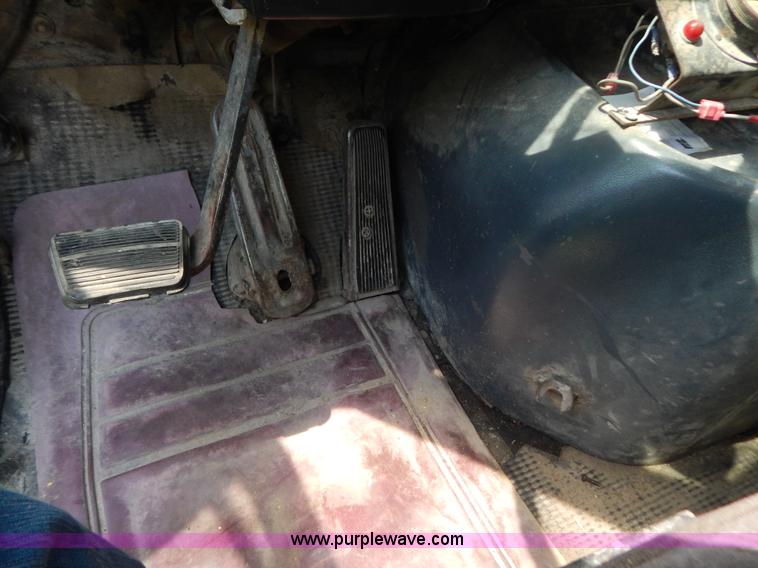 image for item G9479 1984 GMC Brigadier spreader truck