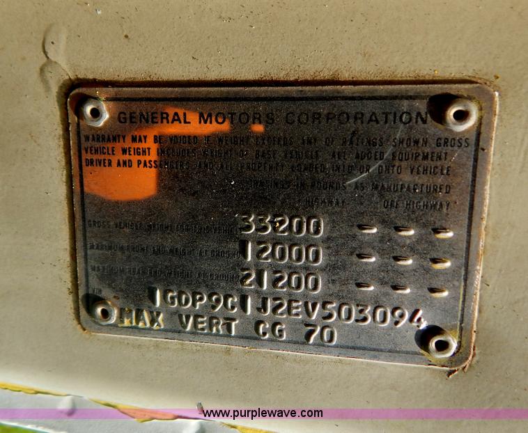 image for item G9479 1984 GMC Brigadier spreader truck