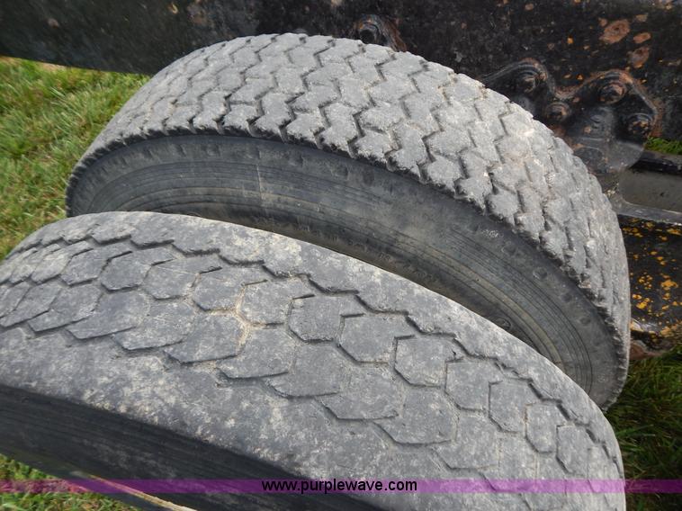 image for item G9480 1979 Ford 8000 cab and chassis