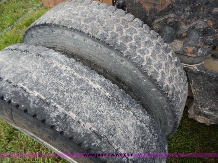 image for item G9480 1979 Ford 8000 cab and chassis