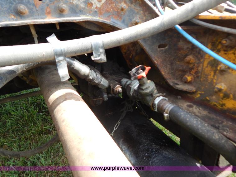 image for item G9480 1979 Ford 8000 cab and chassis