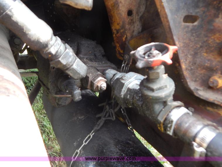 image for item G9480 1979 Ford 8000 cab and chassis