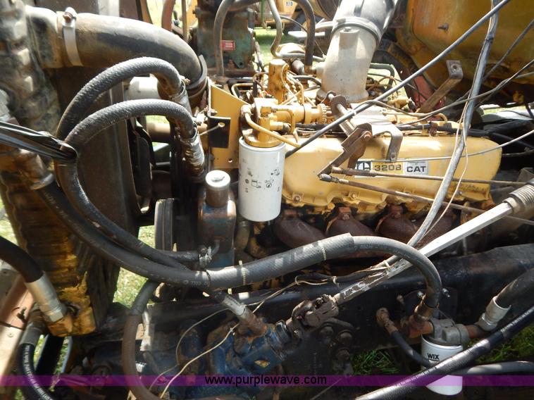 image for item G9480 1979 Ford 8000 cab and chassis