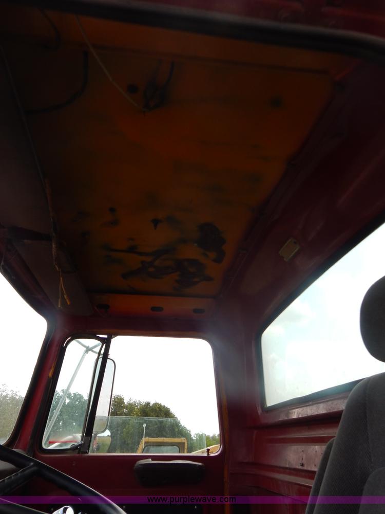 image for item G9480 1979 Ford 8000 cab and chassis