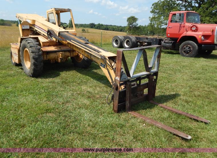 image for item G9481 Gehl DM54 telehandler