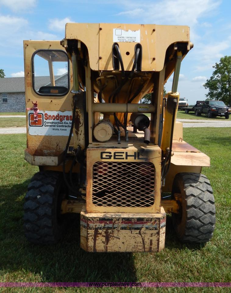 image for item G9481 Gehl DM54 telehandler