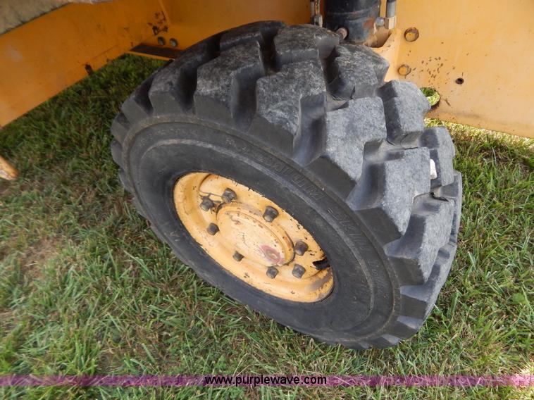 image for item G9481 Gehl DM54 telehandler