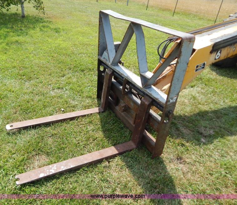 image for item G9481 Gehl DM54 telehandler