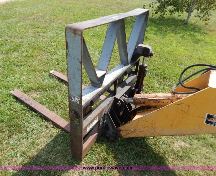 image for item G9481 Gehl DM54 telehandler