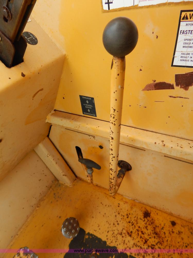 image for item G9481 Gehl DM54 telehandler